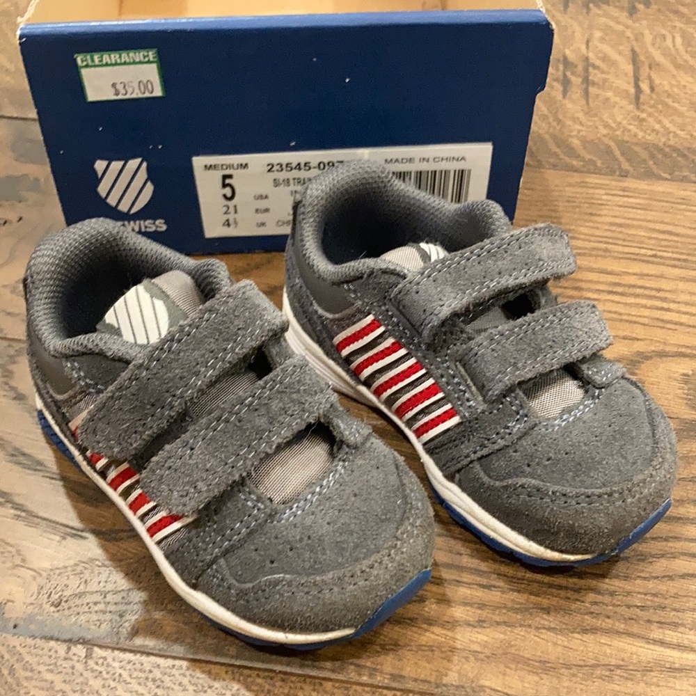 K-Swiss low velcro sneakers size 5
